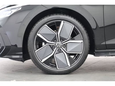 Volkswagen Golf Variant 2.0 TDI 150 CV DSG SCR R-Line (9)