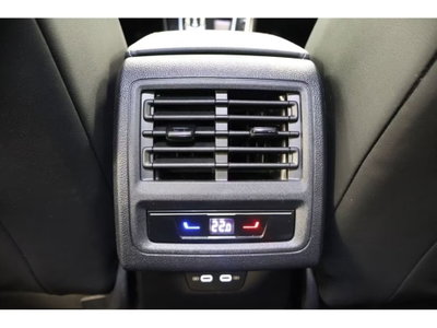 Volkswagen Golf Variant 2.0 TDI 150 CV DSG SCR R-Line (13)
