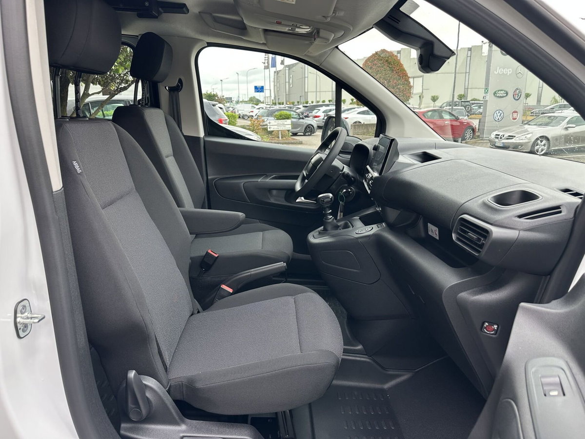 Fiat Doblò Furgone crew cab 1.5 bluehdi 100cv (13)