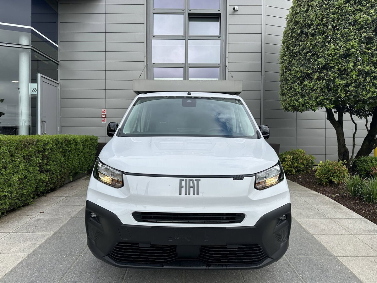 Fiat Doblò Furgone crew cab 1.5 bluehdi 100cv (2)