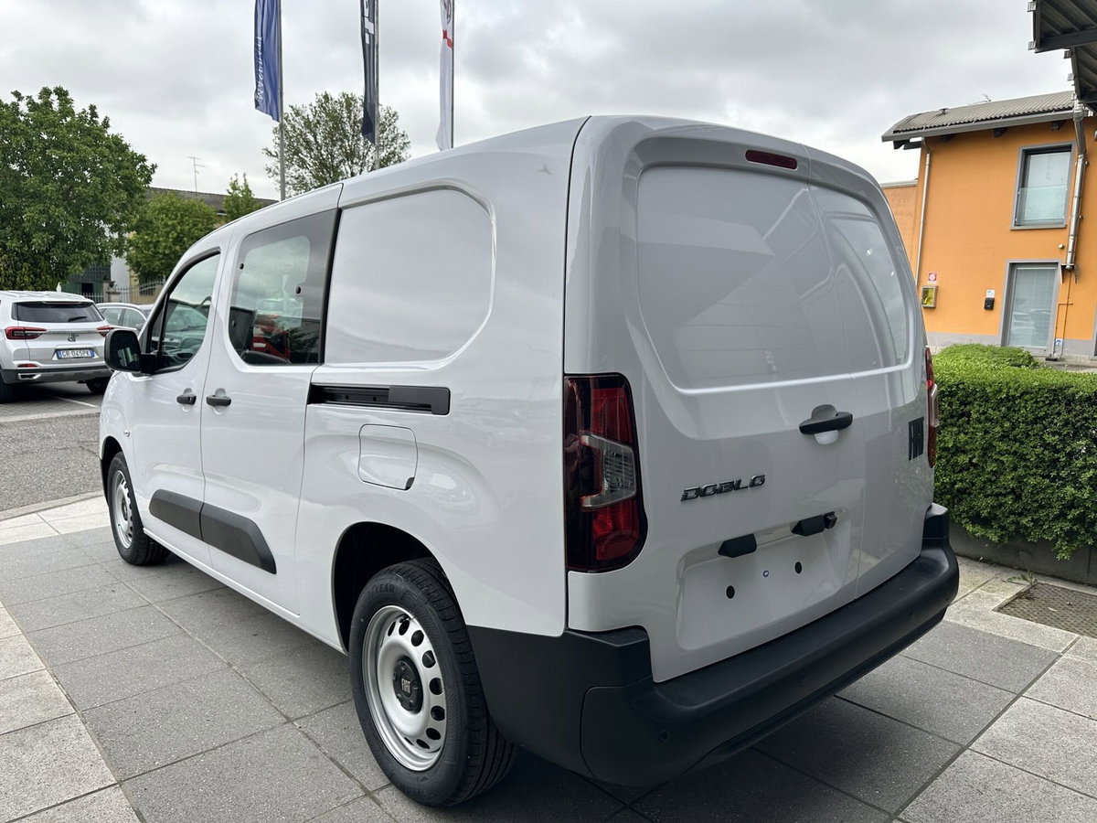 Fiat Doblò Furgone crew cab 1.5 bluehdi 100cv (6)