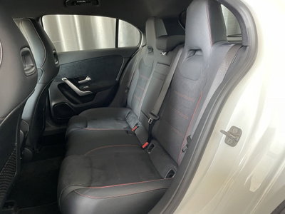 Mercedes-Benz Classe A 250 Automatic 4Matic Premium (10)
