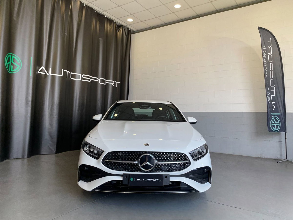 Mercedes-Benz Classe A 250 Automatic 4Matic Premium (2)