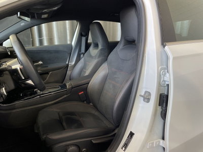Mercedes-Benz Classe A 250 Automatic 4Matic Premium (9)