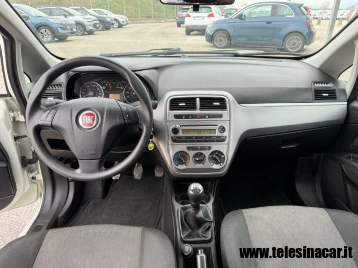 Fiat Punto 1.3 MJT 85CV S&S 5 porte Van Pop 4 posti E5+ (10)
