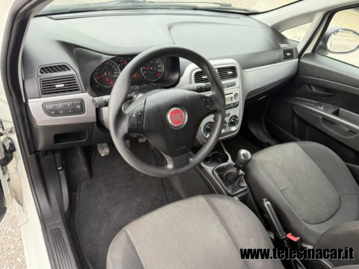 Fiat Punto 1.3 MJT 85CV S&S 5 porte Van Pop 4 posti E5+ (14)