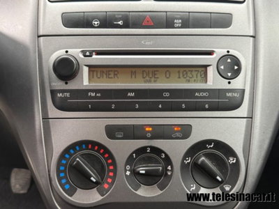 Fiat Punto 1.3 MJT 85CV S&S 5 porte Van Pop 4 posti E5+ (15)