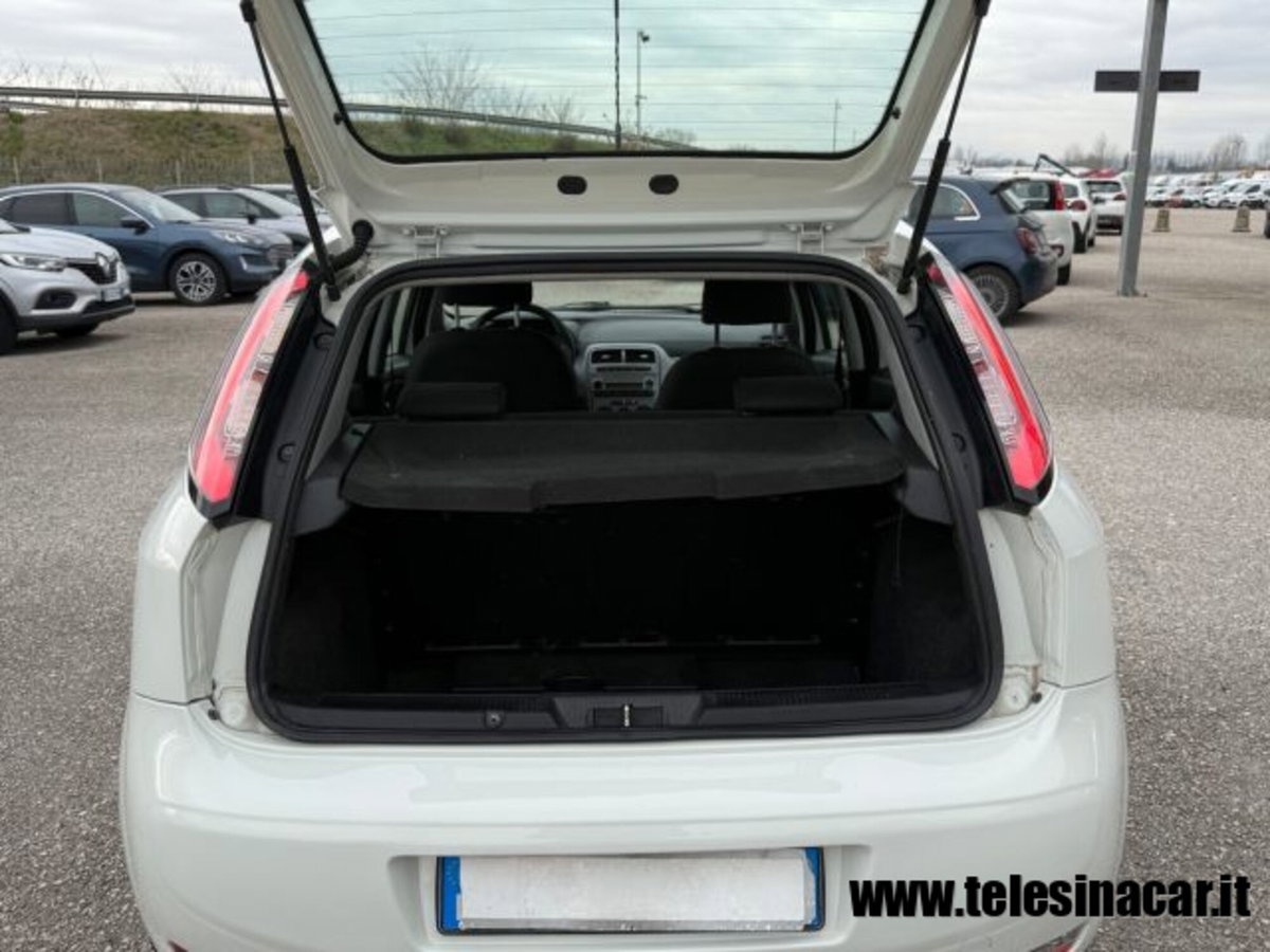 Fiat Punto 1.3 MJT 85CV S&S 5 porte Van Pop 4 posti E5+ (9)