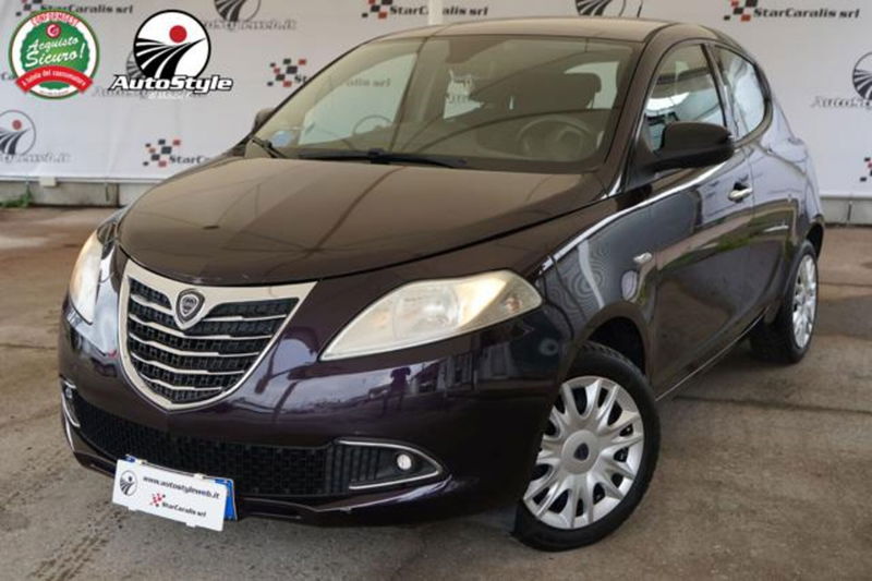 Lancia Ypsilon 1.2 69 CV 5 porte Platinum