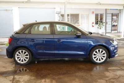 Audi A1 Sportback 1.4 TDI Admired (6)