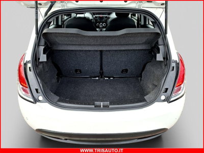 Lancia Ypsilon 1.0 FireFly 5 porte S&S Hybrid Silver Plus (18)