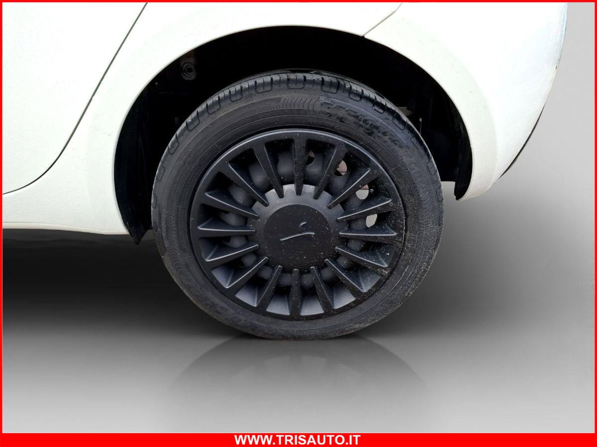 Lancia Ypsilon 1.0 FireFly 5 porte S&S Hybrid Silver Plus (19)