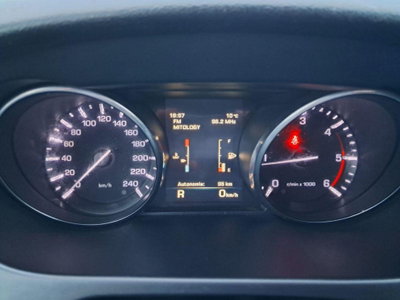 Land Rover Discovery Sport 2.0 TD4 150 CV Pure (14)