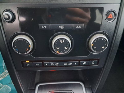 Land Rover Discovery Sport 2.0 TD4 150 CV Pure (20)