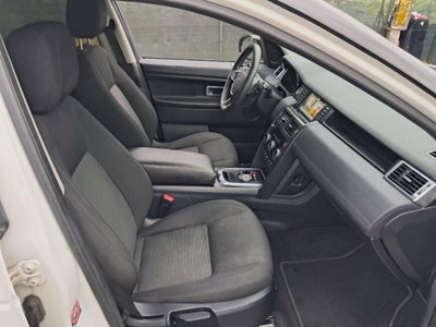 Land Rover Discovery Sport 2.0 TD4 150 CV Pure (9)