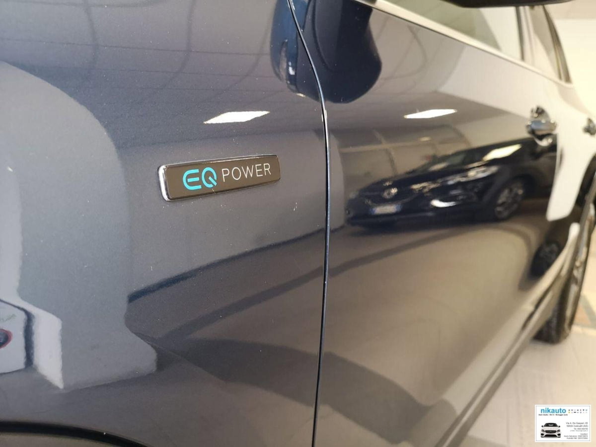 Mercedes-Benz GLA SUV 250 e EQ-Power Automatic Premium (10)