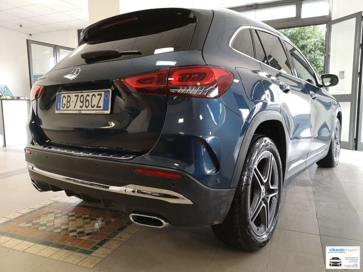 Mercedes-Benz GLA SUV 250 e EQ-Power Automatic Premium (13)