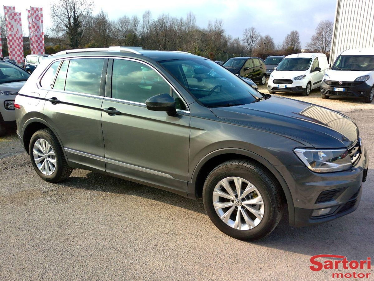 Volkswagen Tiguan Allspace 2.0 TDI SCR DSG 4MOTION Business BMT (2)