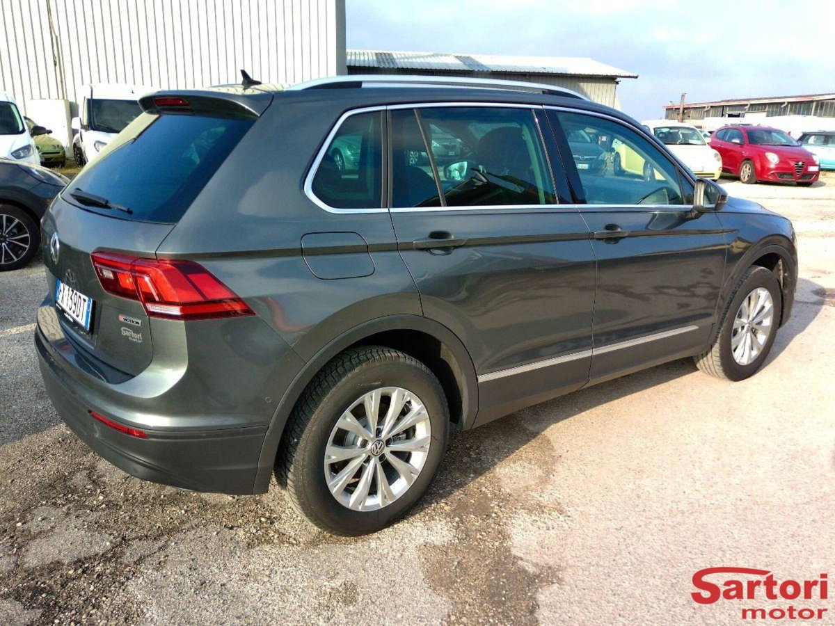 Volkswagen Tiguan Allspace 2.0 TDI SCR DSG 4MOTION Business BMT (3)