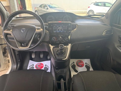 Lancia Ypsilon 1.0 FireFly 5 porte S&S Hybrid Gold Plus (10)