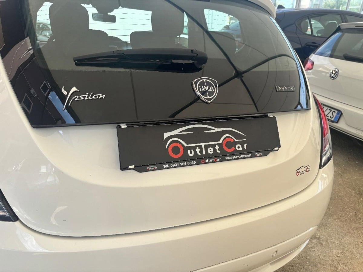 Lancia Ypsilon 1.0 FireFly 5 porte S&S Hybrid Gold Plus (15)