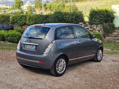 Lancia Ypsilon 1.2 Argento (6)