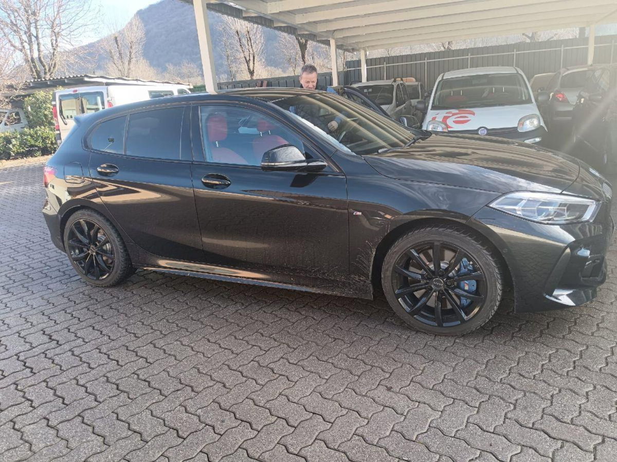 BMW Serie 1 118d 5p. Sport (3)