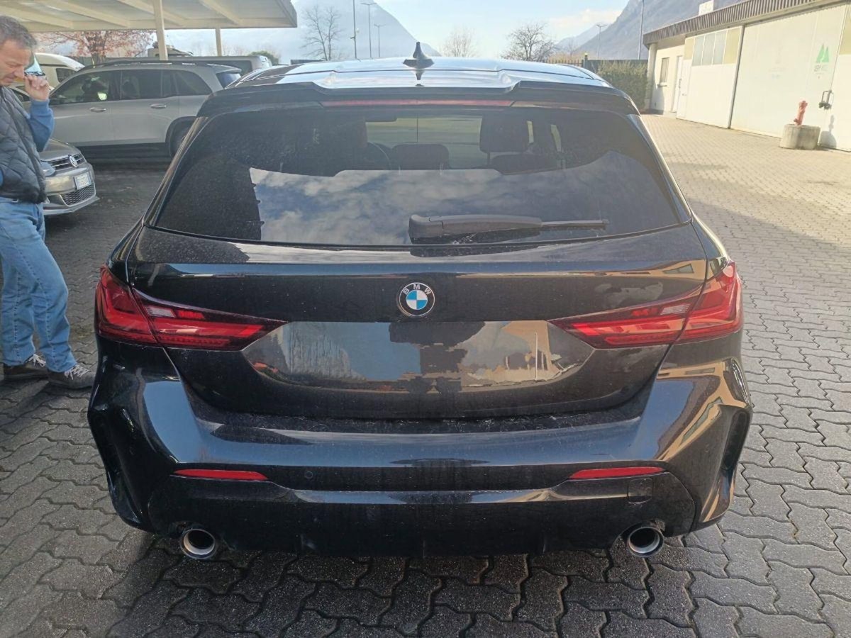 BMW Serie 1 118d 5p. Sport (5)