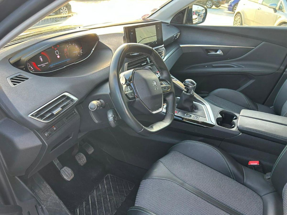 Peugeot 3008 PureTech Turbo 130 S&S Allure Pack (10)
