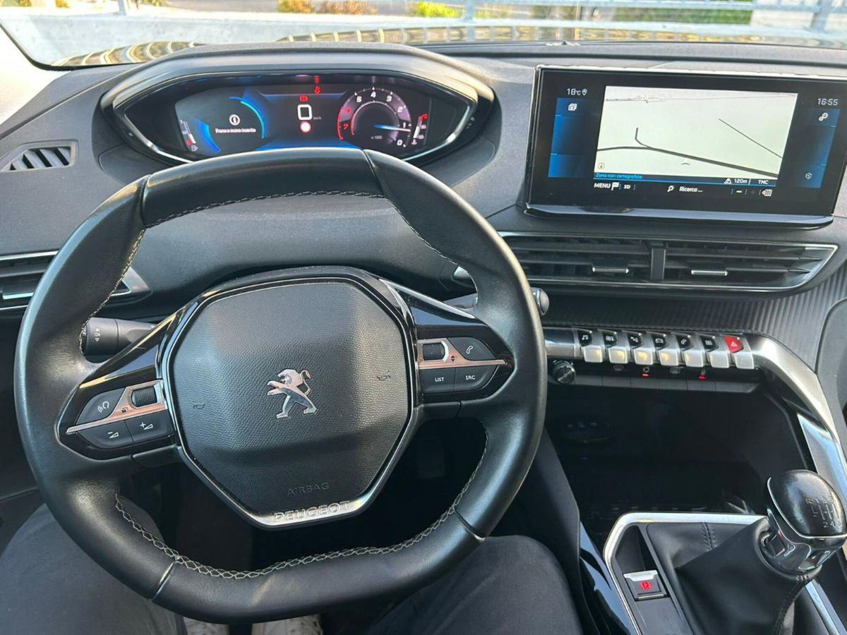 Peugeot 3008 PureTech Turbo 130 S&S Allure Pack (11)
