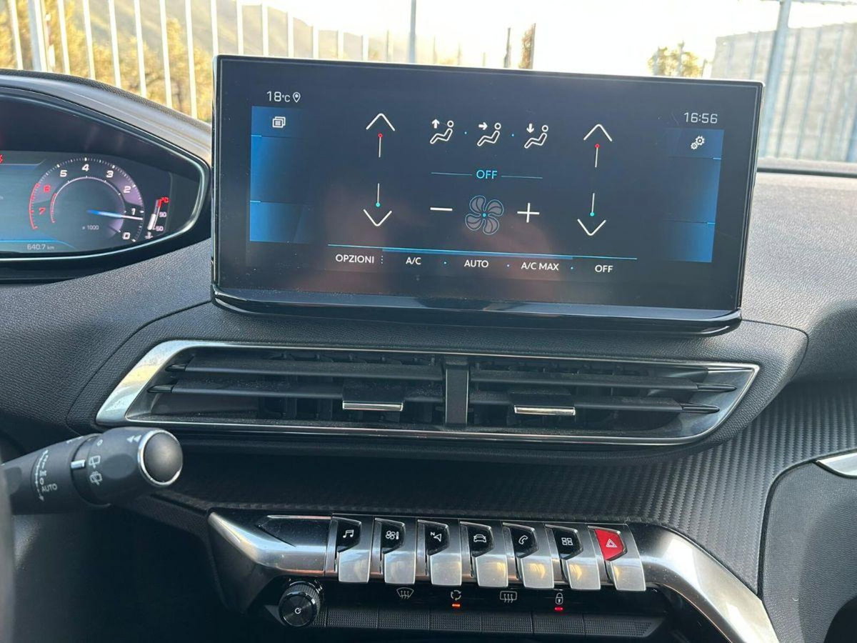 Peugeot 3008 PureTech Turbo 130 S&S Allure Pack (16)