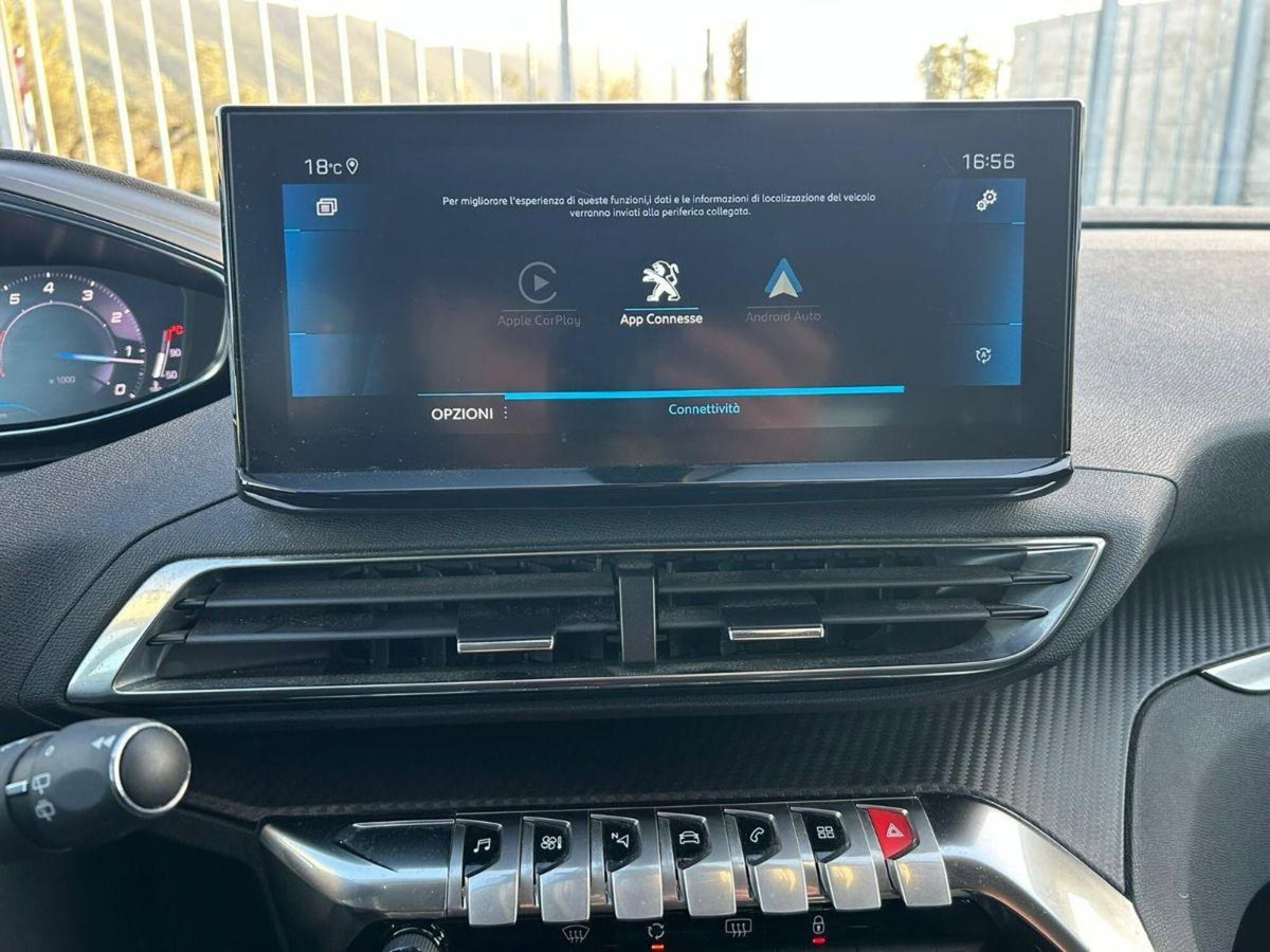 Peugeot 3008 PureTech Turbo 130 S&S Allure Pack (17)