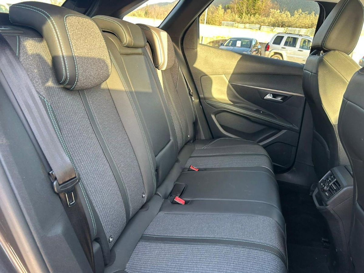 Peugeot 3008 PureTech Turbo 130 S&S Allure Pack (6)