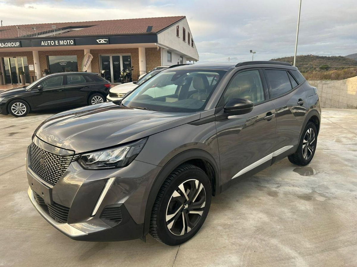 Peugeot 2008 PureTech 100 S&S Allure Pack (3)