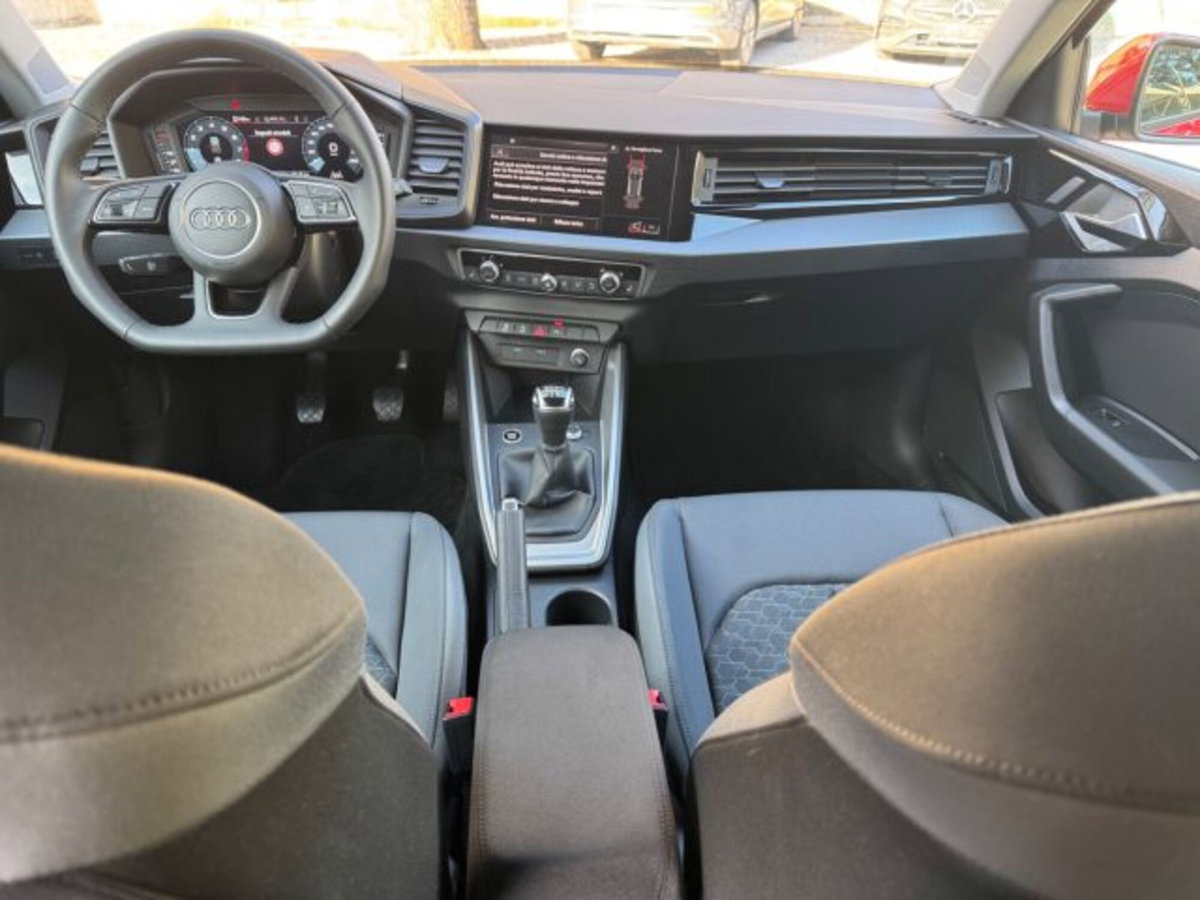 Audi A1 Sportback Sportback 25 1.0 tfsi Business (16)