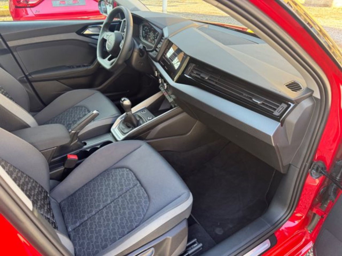 Audi A1 Sportback Sportback 25 1.0 tfsi Business (20)