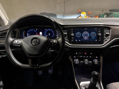 Volkswagen T-Roc 1.6 TDI SCR Style BlueMotion Technology (11)