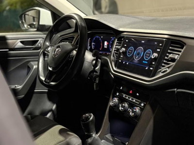 Volkswagen T-Roc 1.6 TDI SCR Style BlueMotion Technology (13)