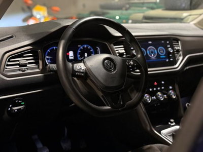 Volkswagen T-Roc 1.6 TDI SCR Style BlueMotion Technology (9)