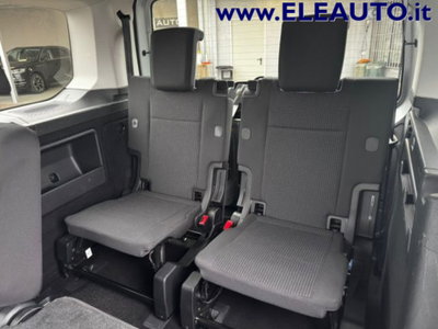 Volkswagen Caddy 1.5 TSI 114 CV DSG Space (13)