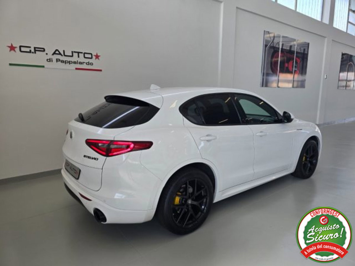Alfa Romeo Stelvio Stelvio 2.2 Turbodiesel 210 CV AT8 Q4 Veloce (4)