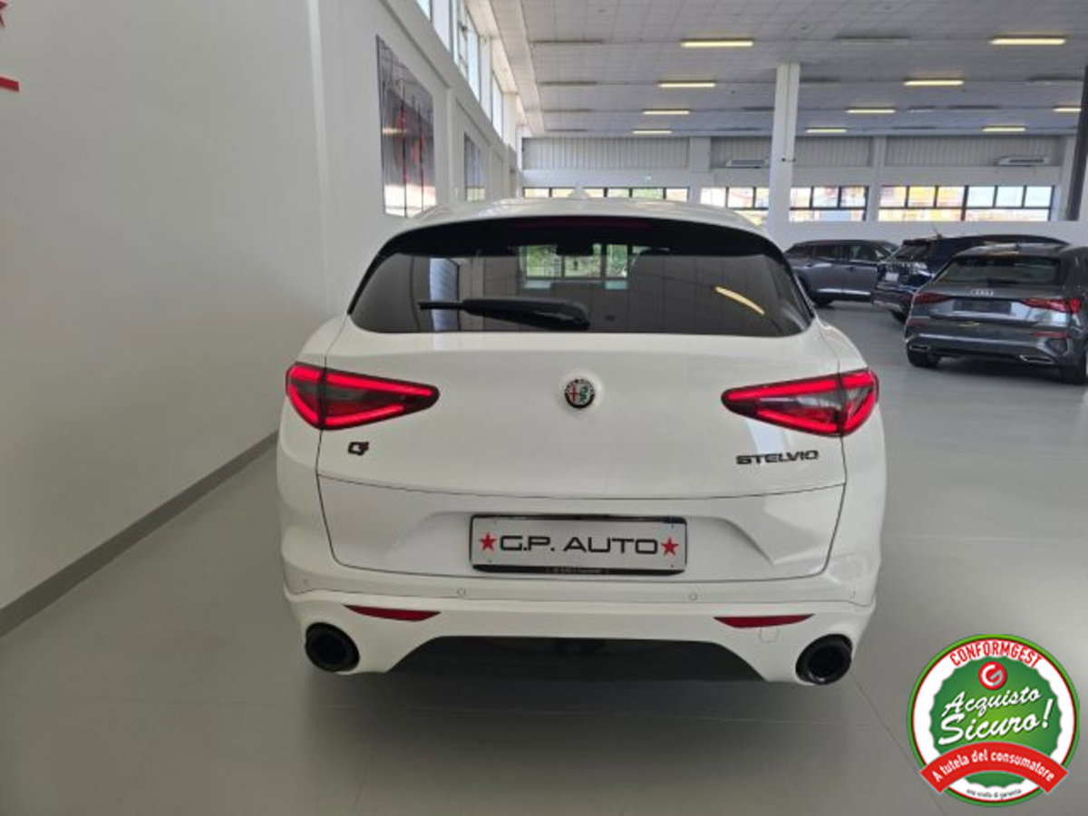 Alfa Romeo Stelvio Stelvio 2.2 Turbodiesel 210 CV AT8 Q4 Veloce (6)