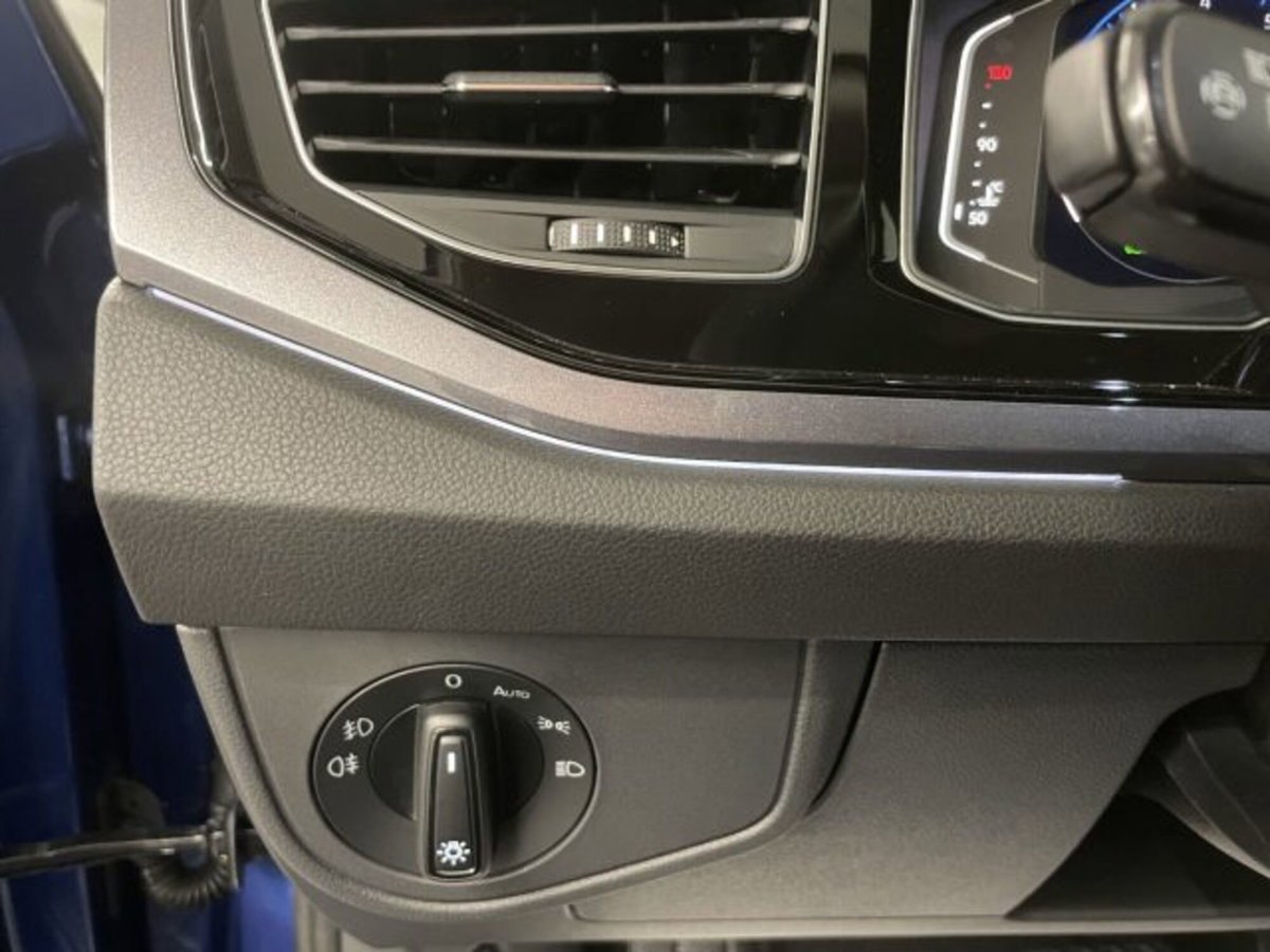 Volkswagen Polo 1.0 tsi Style 95cv dsg (19)