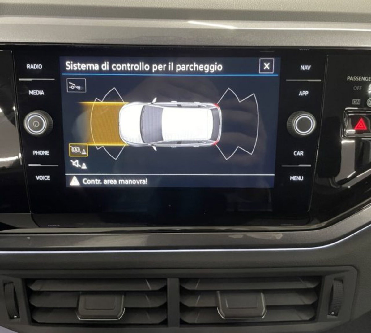 Volkswagen Polo 1.0 tsi Style 95cv dsg (2)