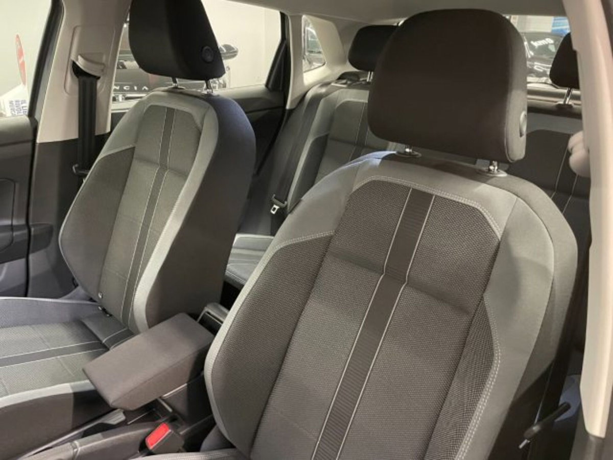 Volkswagen Polo 1.0 tsi Style 95cv dsg (8)