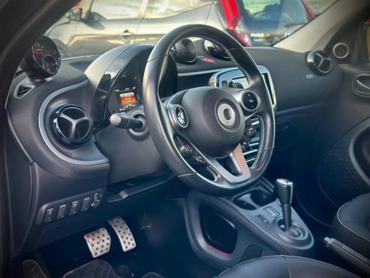smart forfour forfour BRABUS 0.9 Turbo twinamic Xclusive (15)