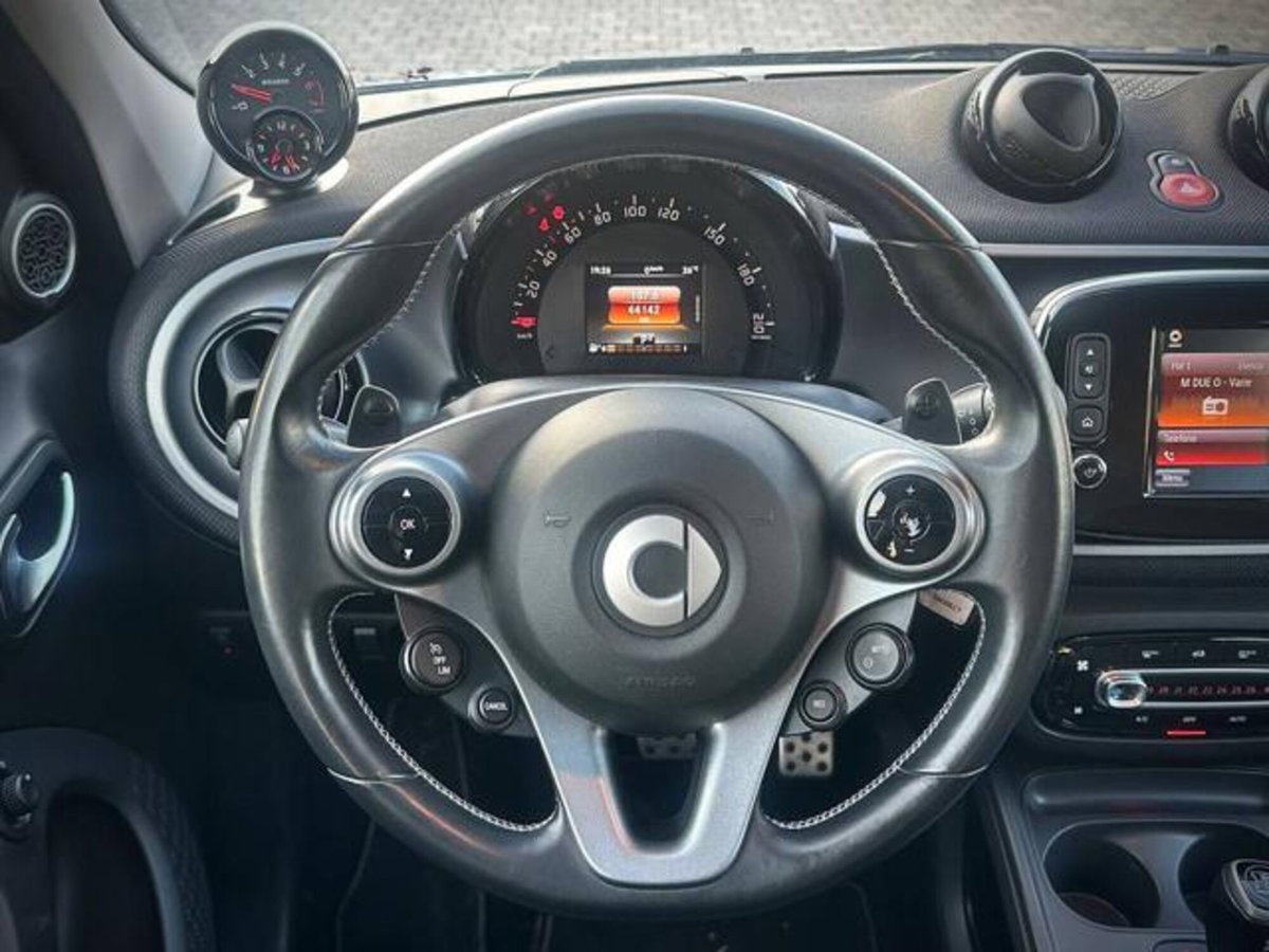 smart forfour forfour BRABUS 0.9 Turbo twinamic Xclusive (18)
