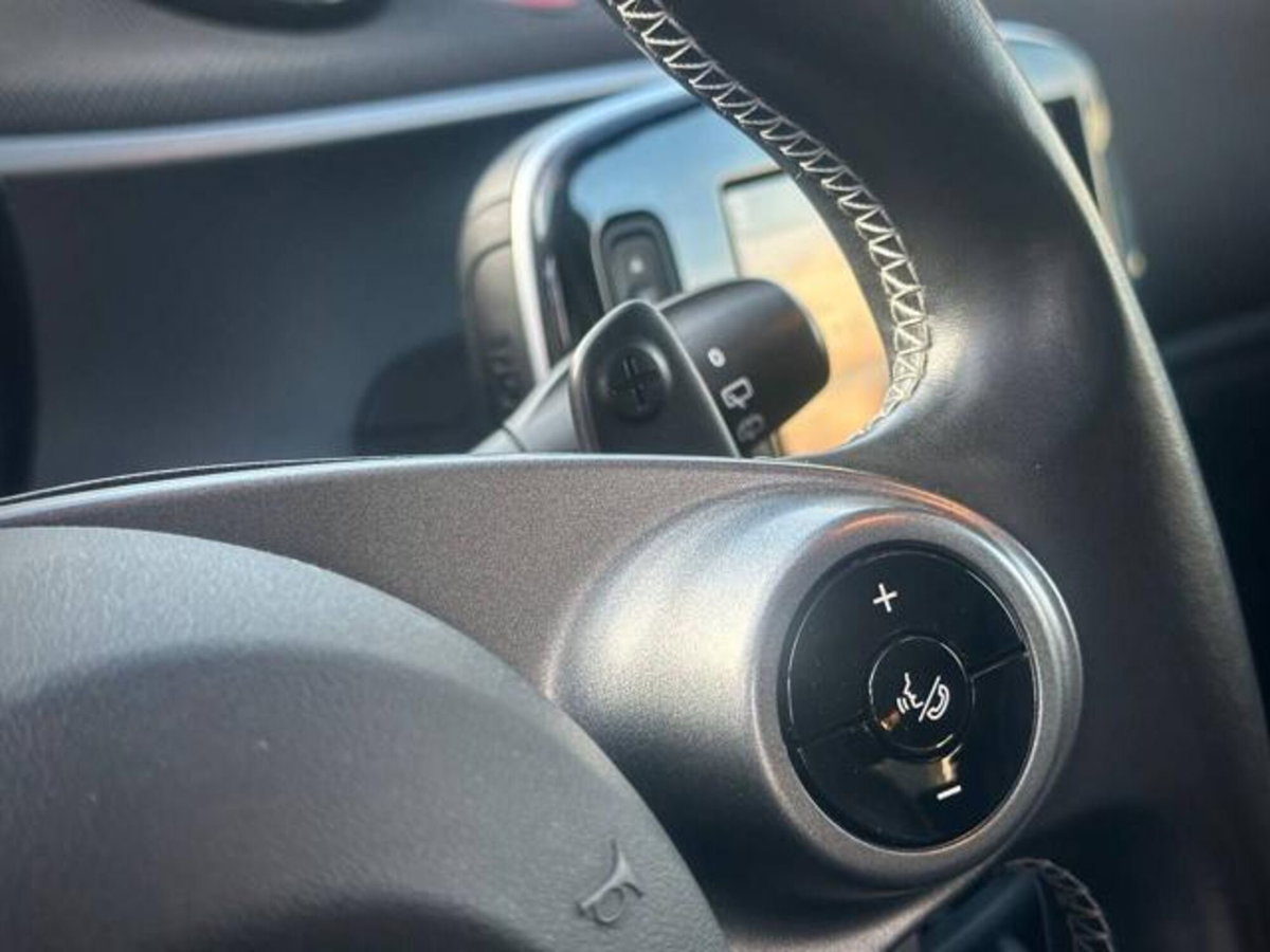 smart forfour forfour BRABUS 0.9 Turbo twinamic Xclusive (19)