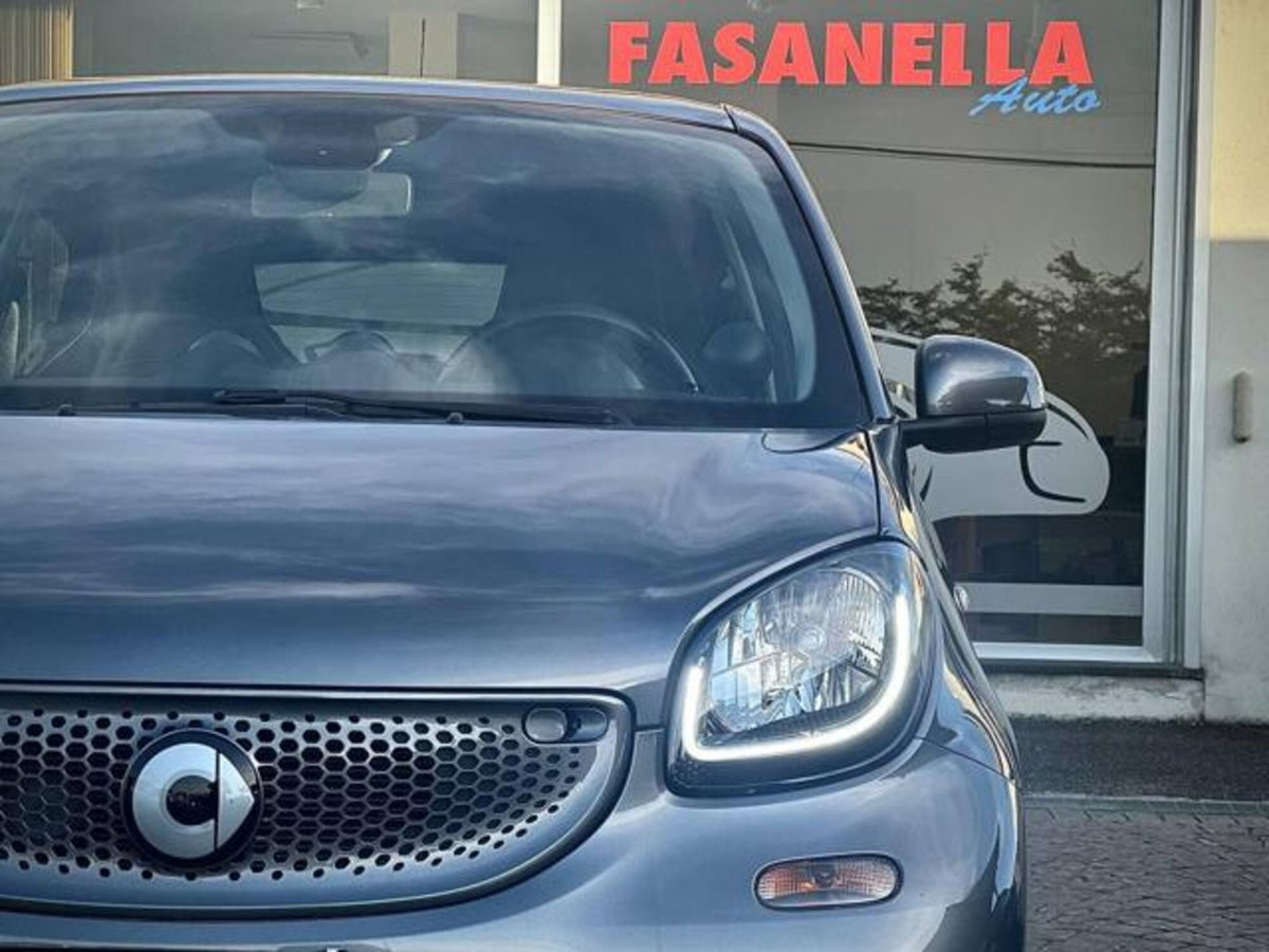 smart forfour forfour BRABUS 0.9 Turbo twinamic Xclusive (4)