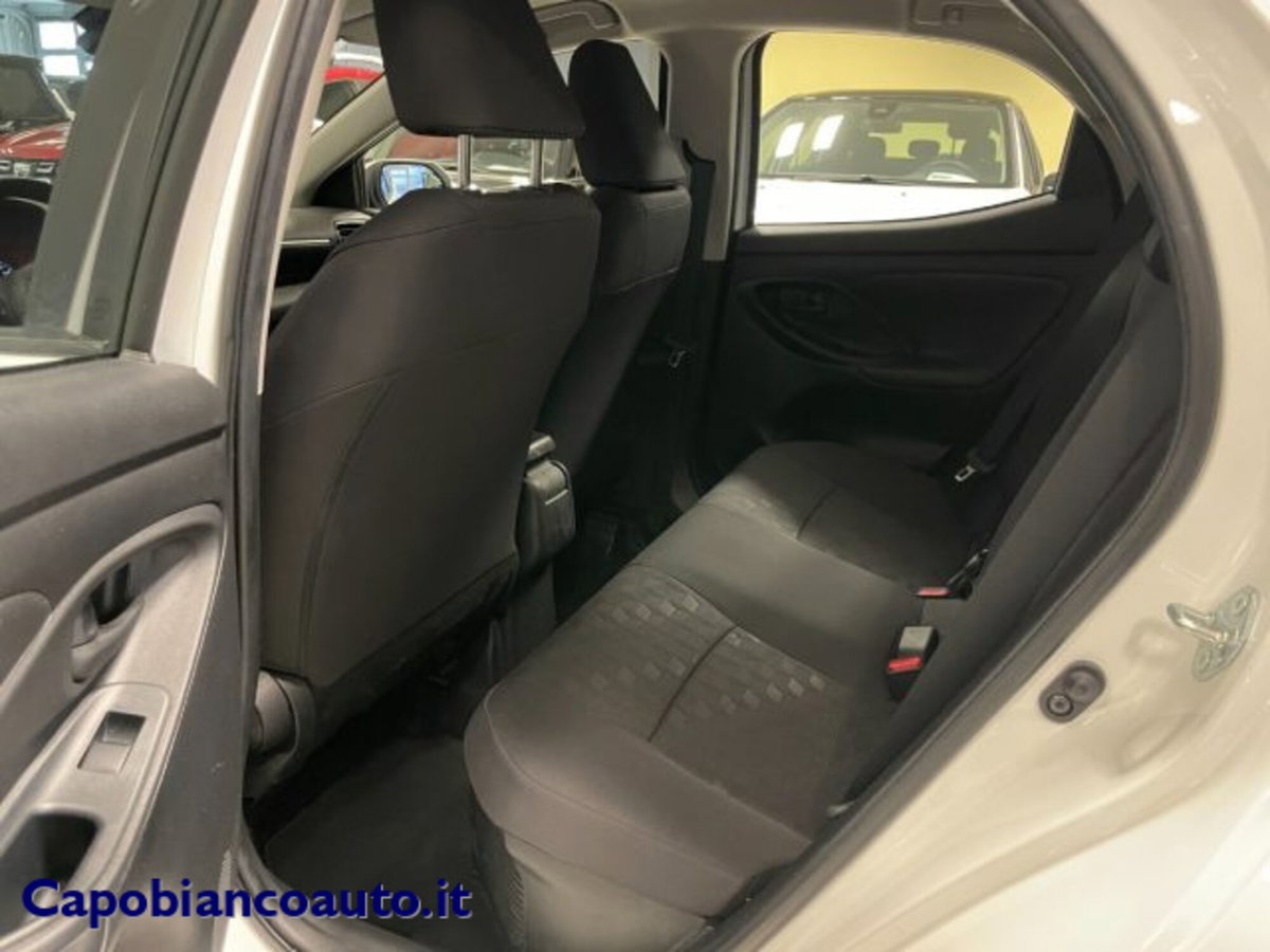 Toyota Yaris Cross 1.5 Hybrid 5p. E-CVT Active (16)